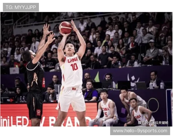 中国男篮力克菲律宾晋级亚洲杯四强 决胜时刻展现强大实力