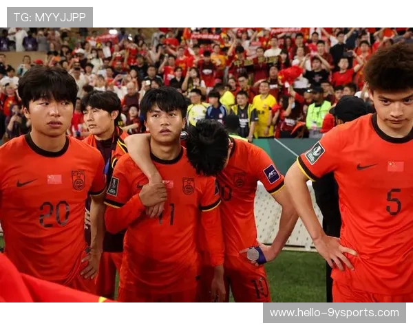 国足鏖战亚洲杯小组赛迎关键生死对决主帅强调全力以赴冲击出线希望