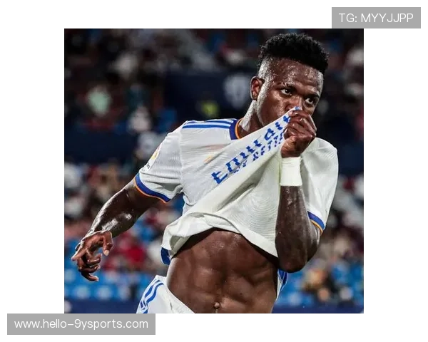 姆巴佩梅开二度助巴黎逆转取胜领跑法甲积分榜欧冠关键战再显王者风范