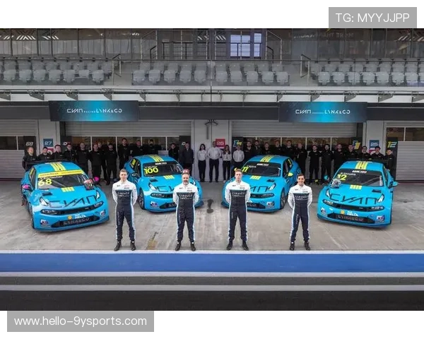 F1赛季重磅揭幕 维斯塔潘力争三连冠 车队纷纷亮相备战新挑战